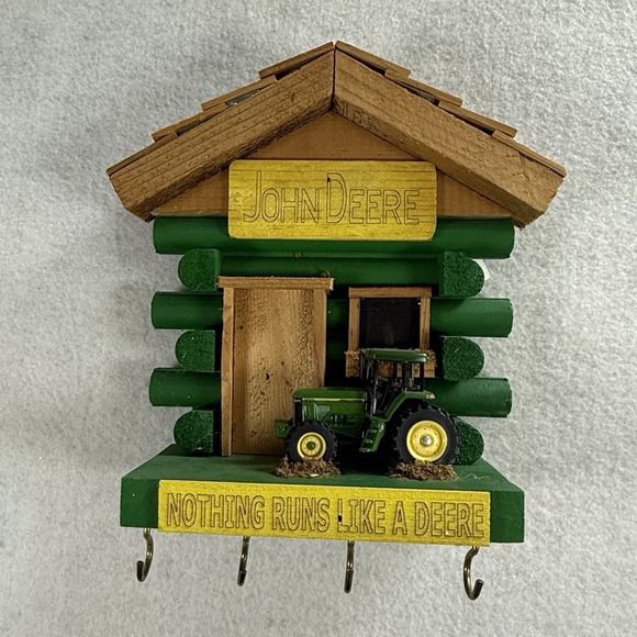 VTG John Deere Hand Crafted "Little Log"Barn+Metal Tractor Wall 4 Key Holder-NEW - Picture 1 of 5